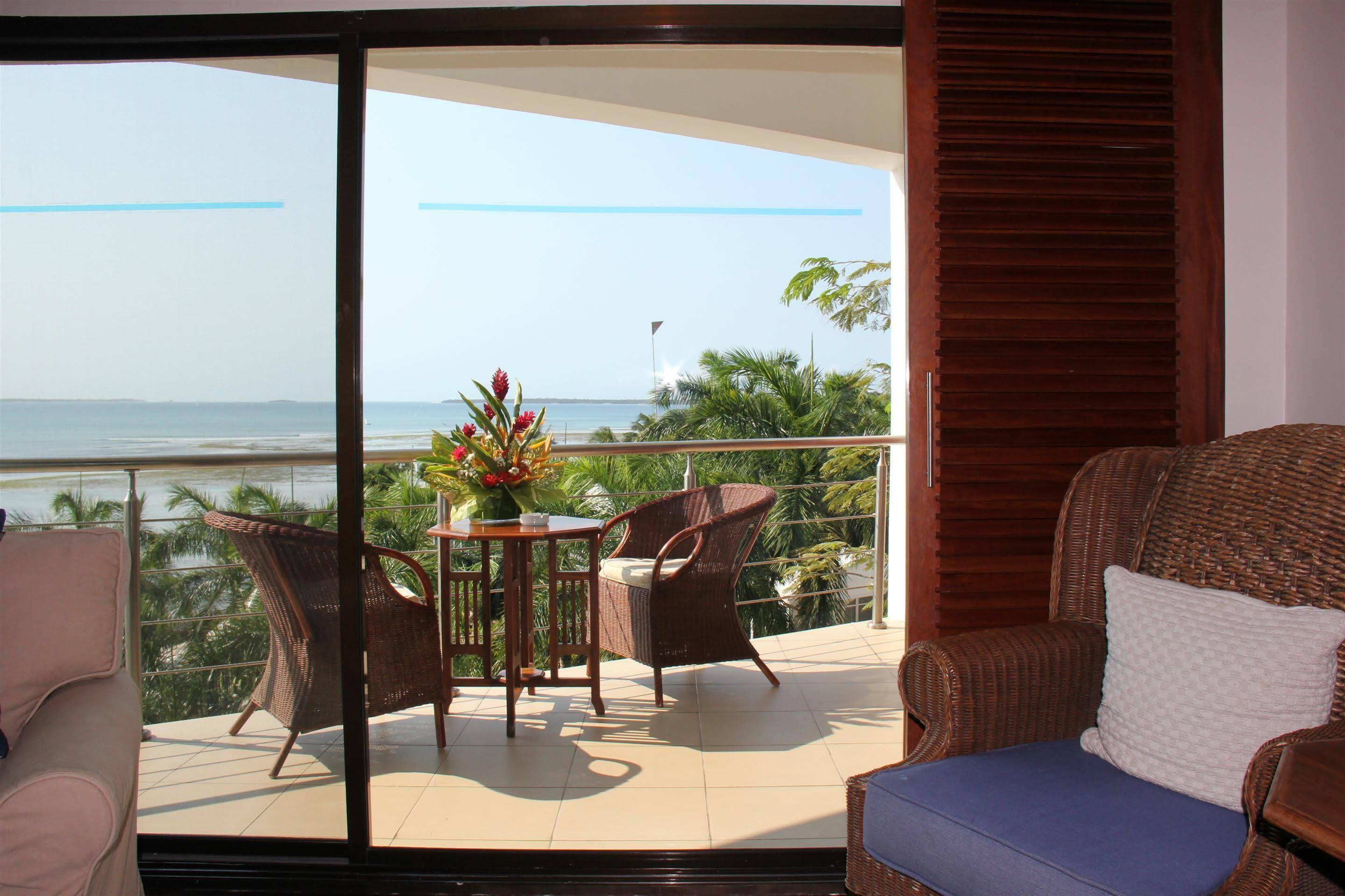 Coral Beach Hotel Dar Es Salaam Exterior foto