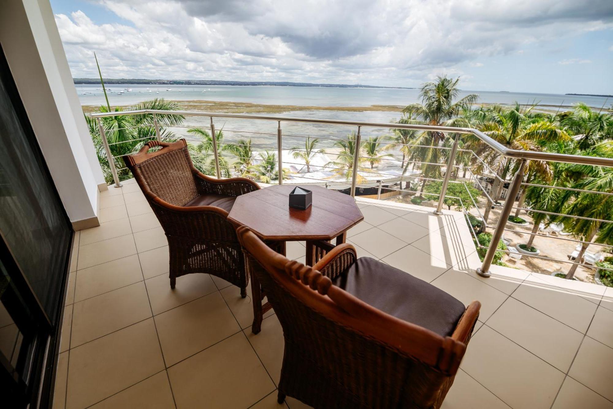 Coral Beach Hotel Dar Es Salaam Exterior foto