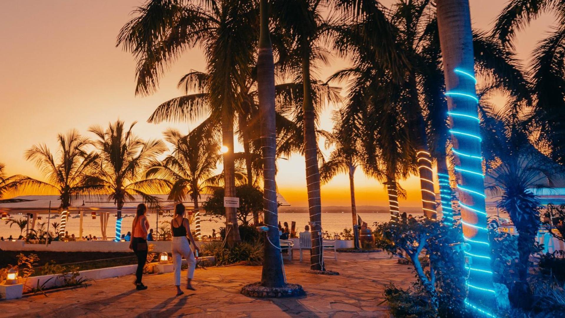Coral Beach Hotel Dar Es Salaam Exterior foto